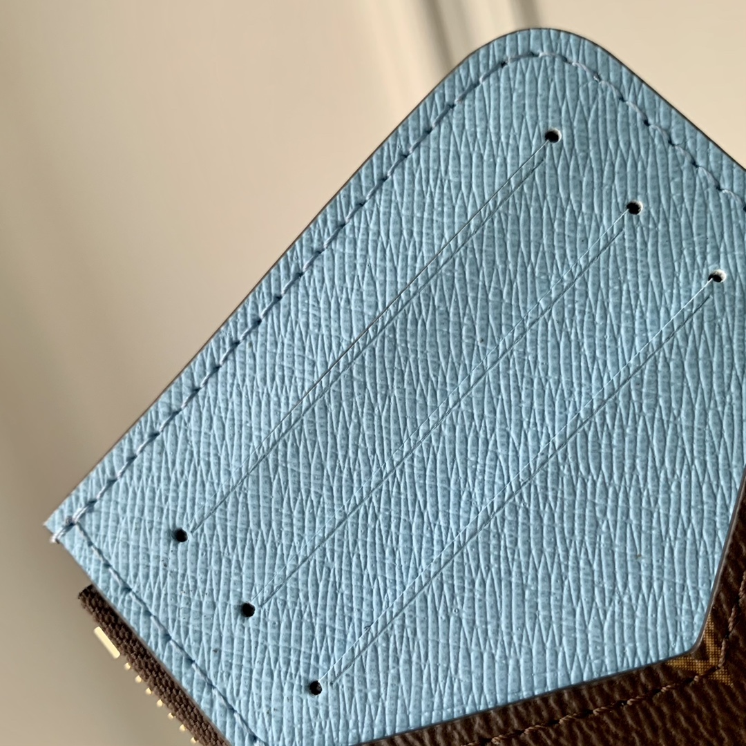 l0*is V*t0n wallet-m83602-12 x 8 x 0.8cm