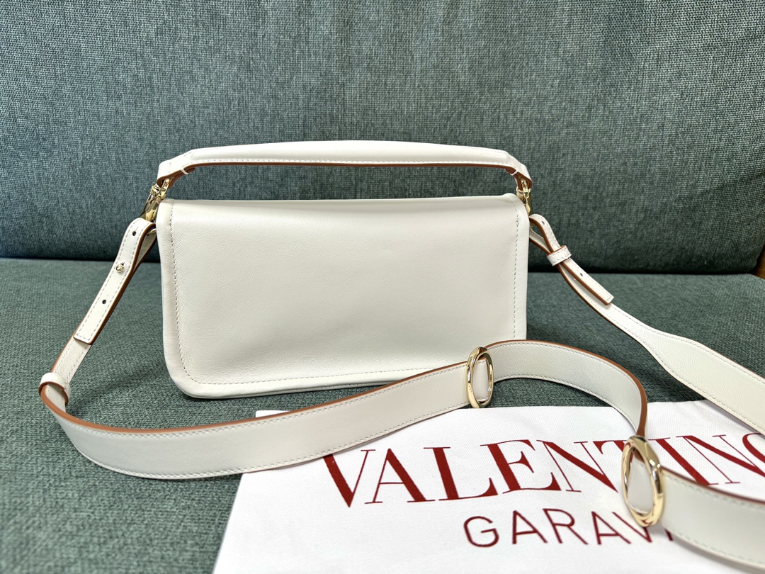 Va1e*ntin0 vlogo signature bag-26*1399cm