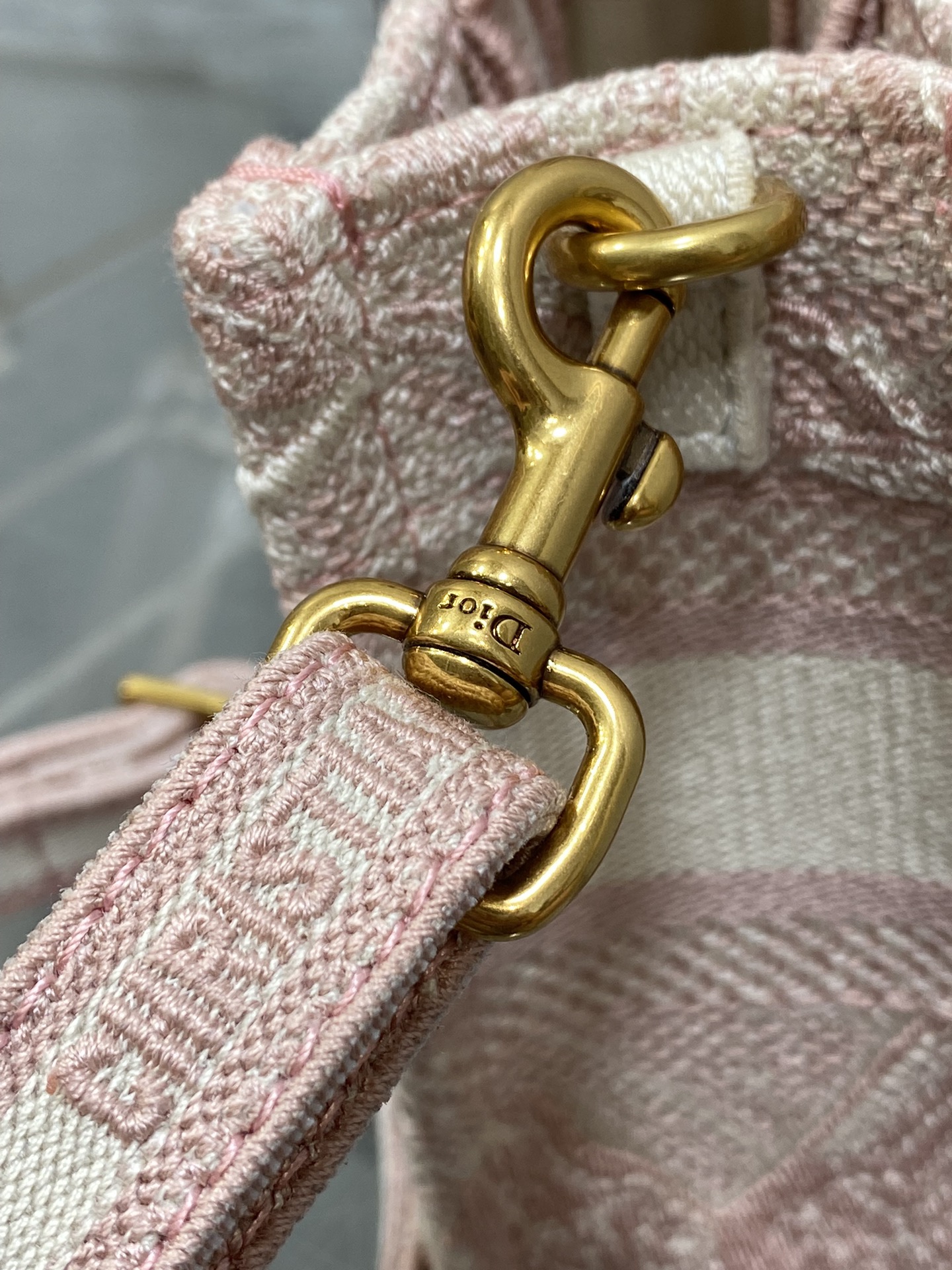 D*or book tote-21.5*13*7.5cm