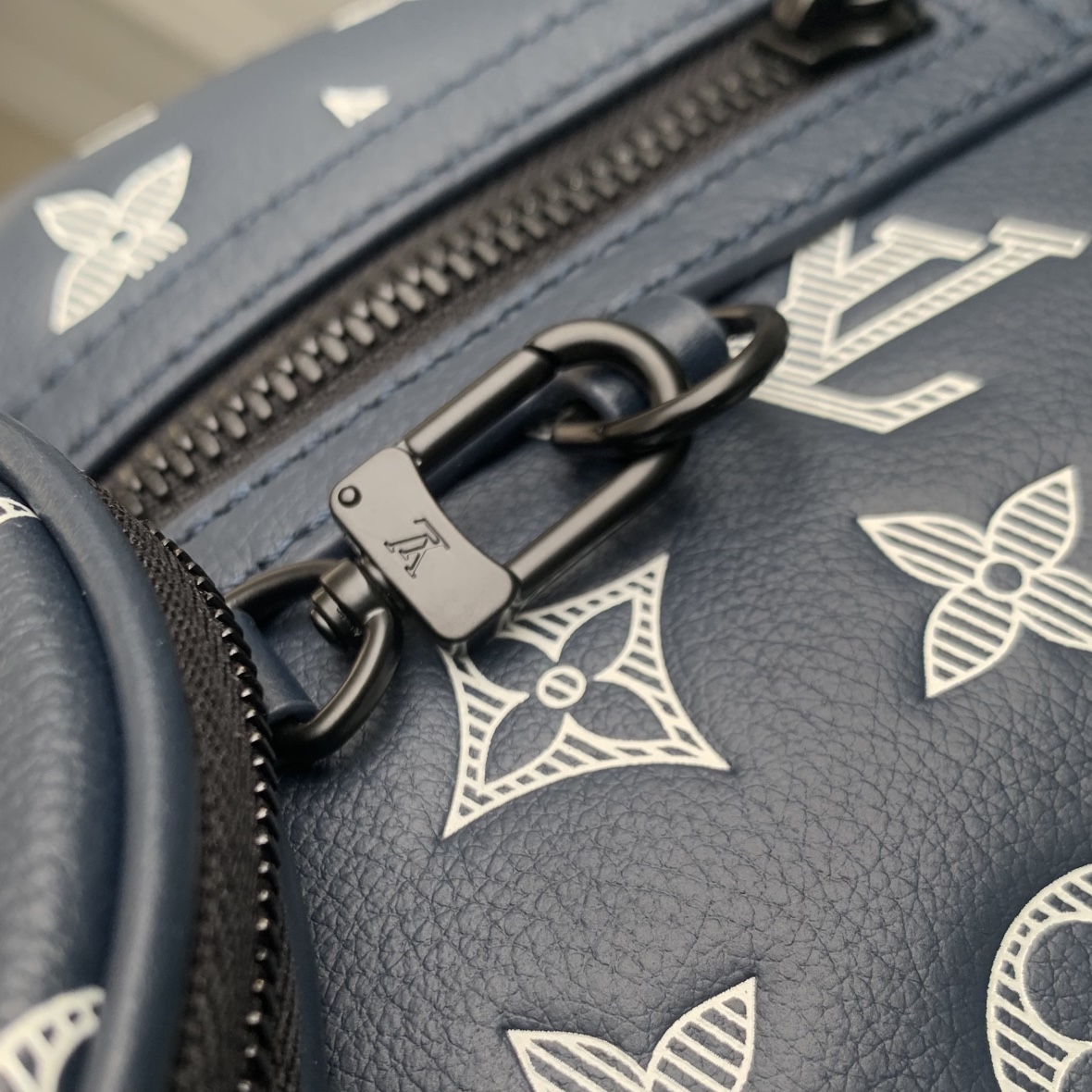 l0*is V*t0n duo shoulder bag m30936-20 x 42 x 6cm