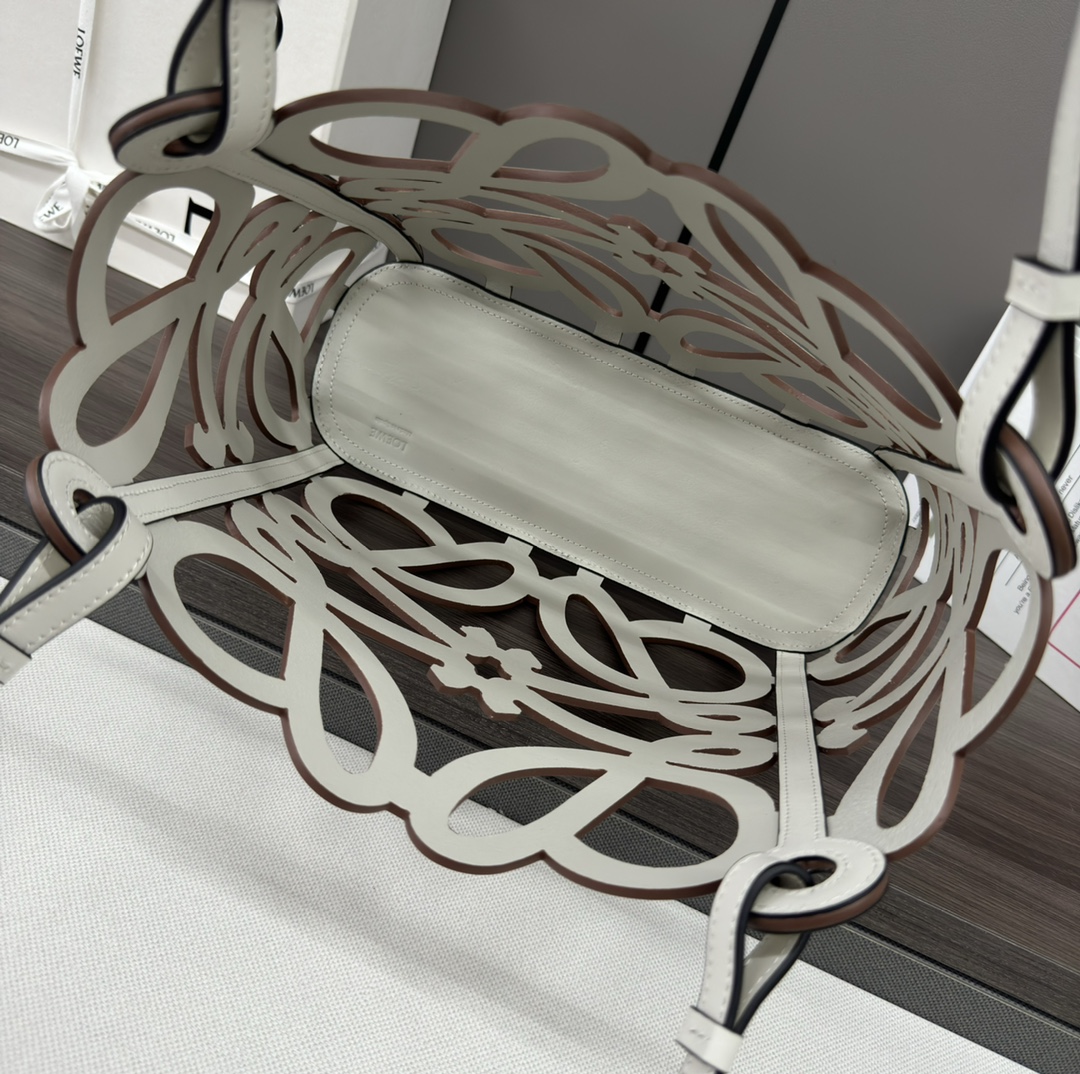 L0ew* anagram tote-32*12*25.5cm