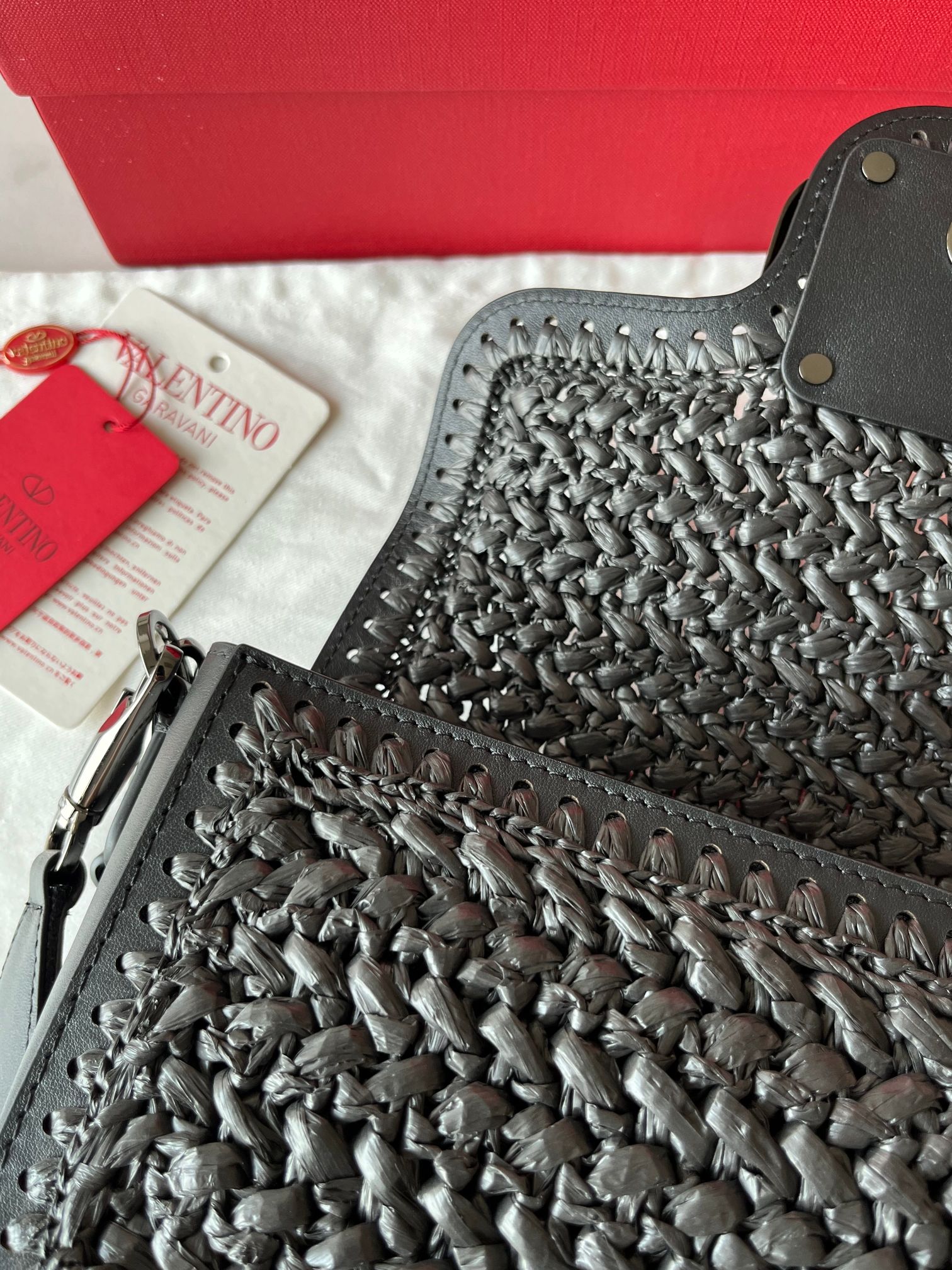 Va1e*ntin0 garavani alltime bags-23.5*18*8cm