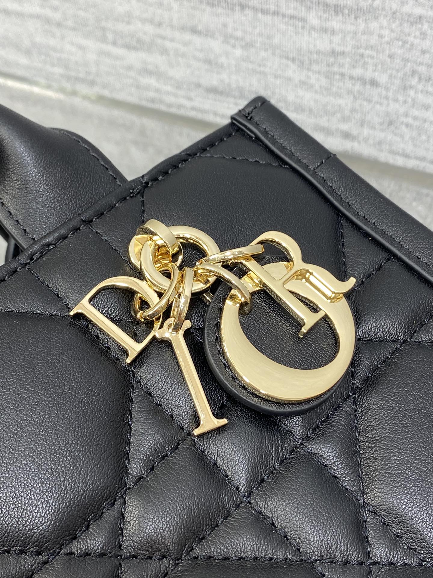 D*or book tote-21.5*13*7.5cm