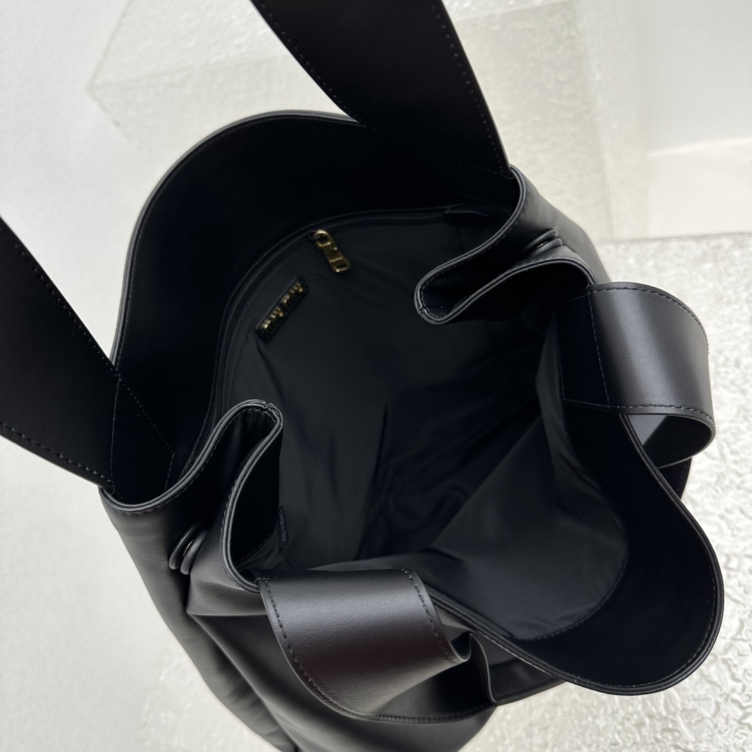 M*um*u 2024ss hobo tote-38.5*11*39cm