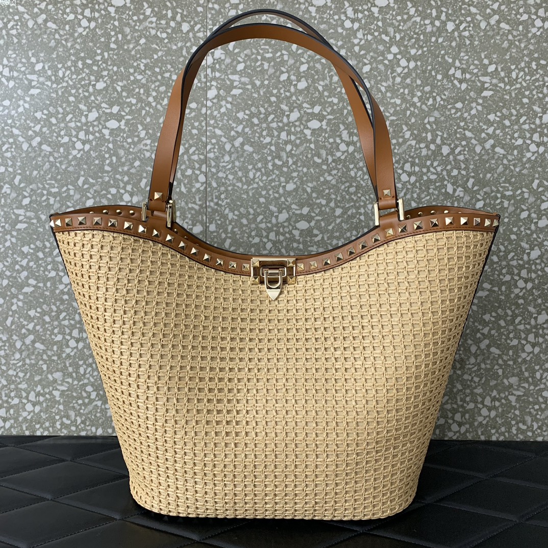Va1e*ntin0 rockstud raffia tote-31*30*13.5cm