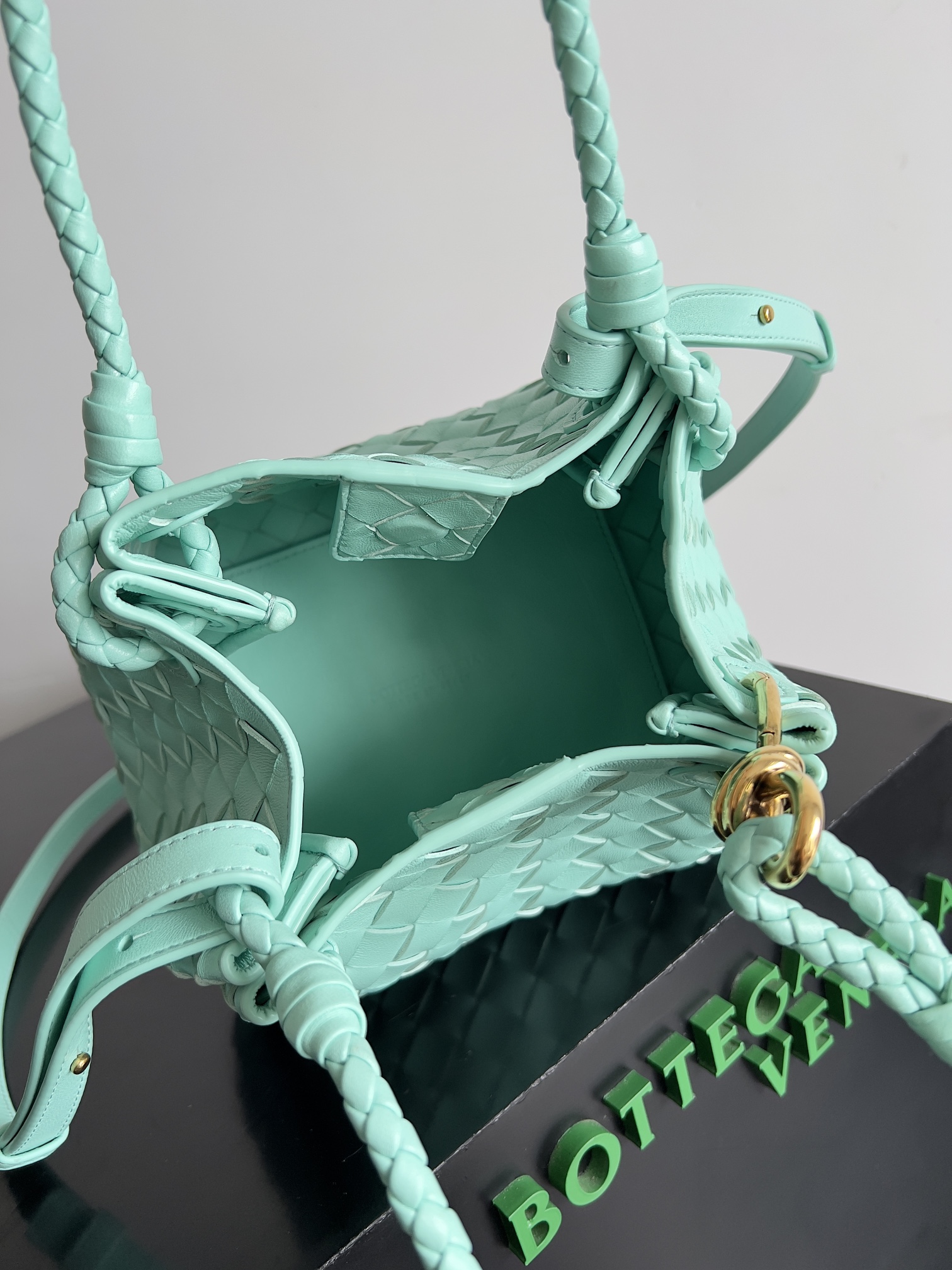 bo*te*ga Ve*ne*ta andiamo parachute tote-21*17*16.5cm