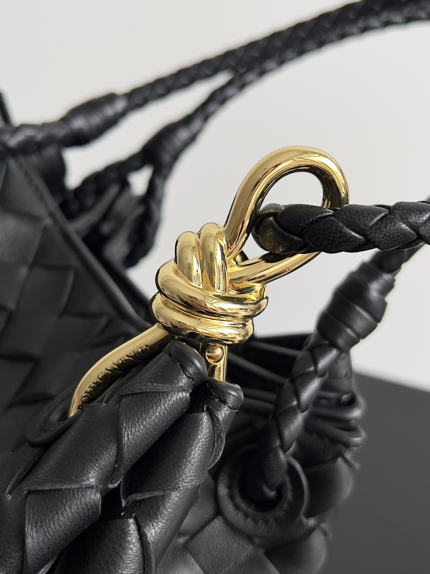 bo*te*ga Ve*ne*ta andiamo parachute tote-21*17*16.5cm