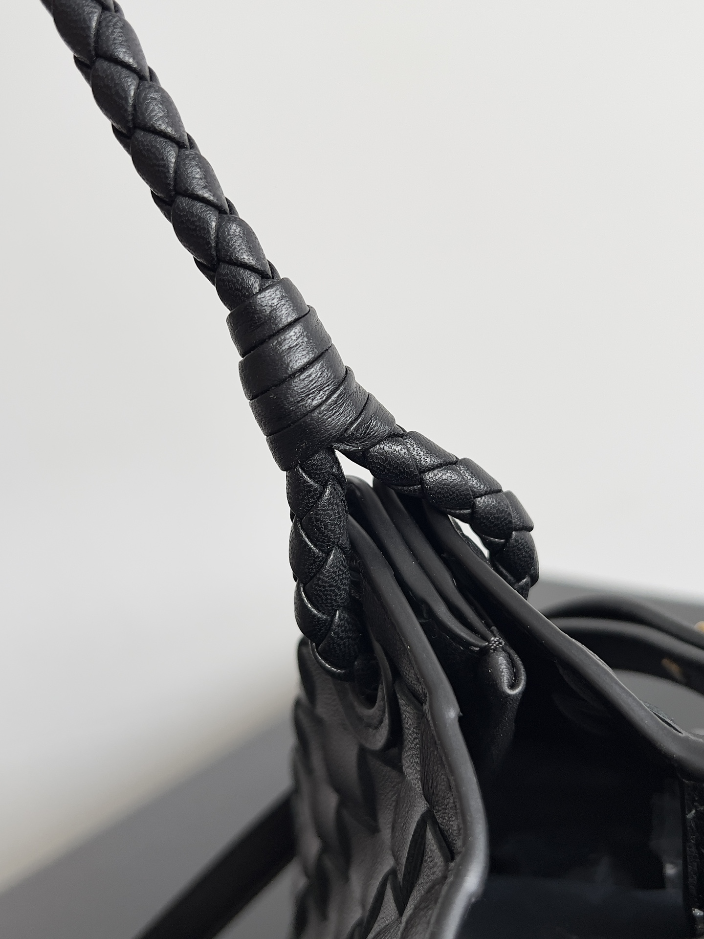 bo*te*ga Ve*ne*ta andiamo parachute tote-21*17*16.5cm