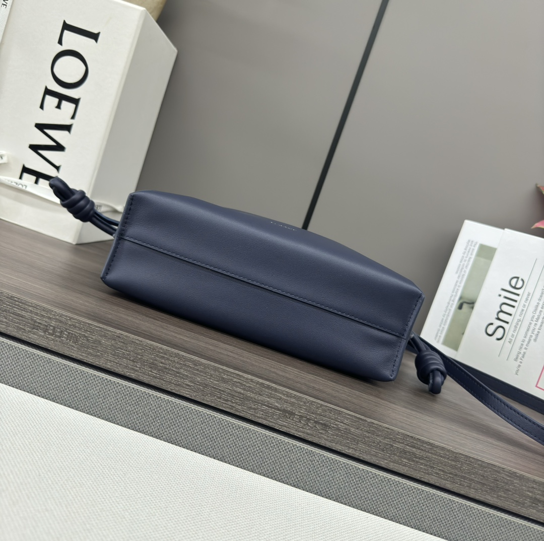 L0ew* flamenco-23*17*5.5cm