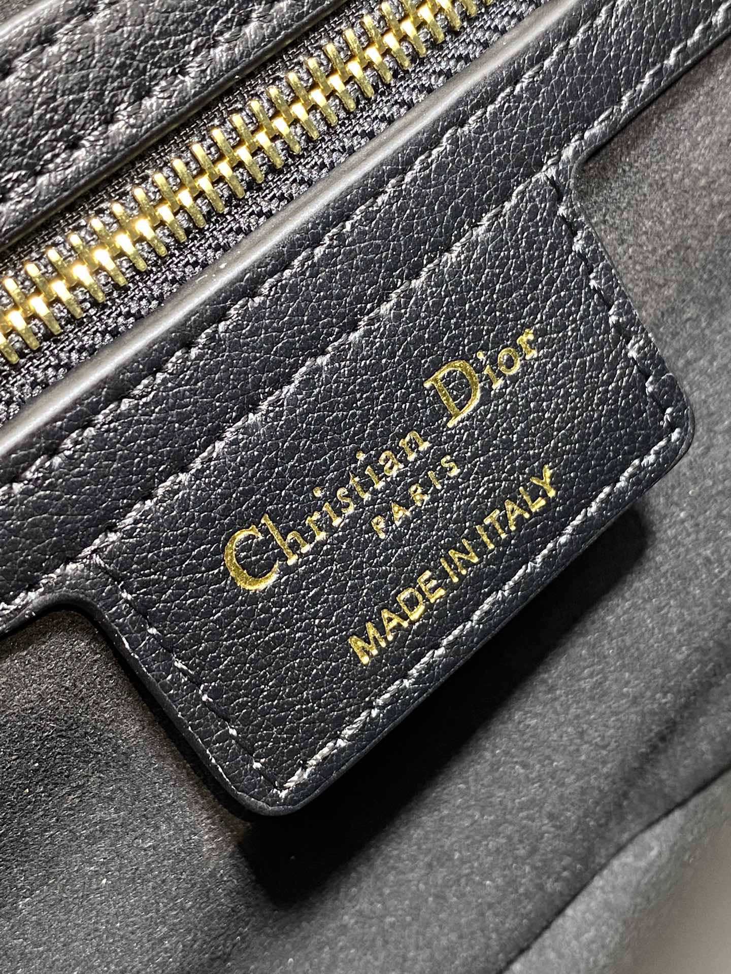 small D*or jolie top handle bag-22*8*14cm