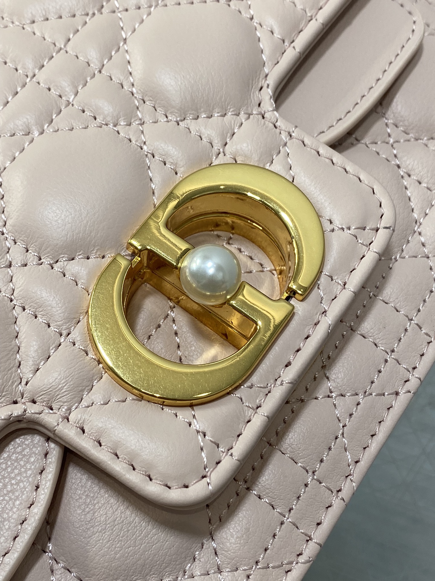 small D*or jolie top handle bag-22*8*14cm