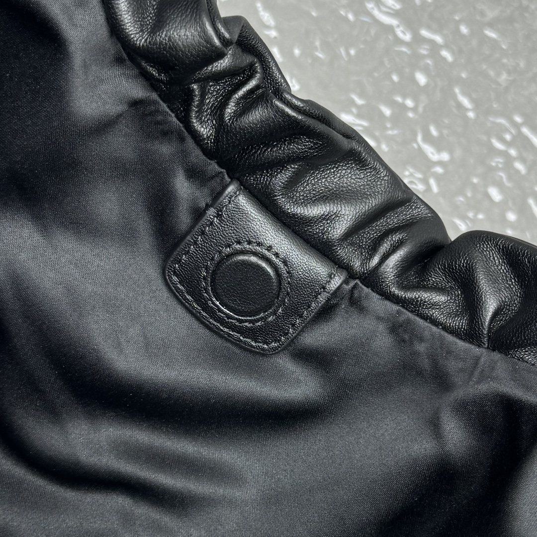 M*um*u wrinkle dumpling bag-38*19*7cm