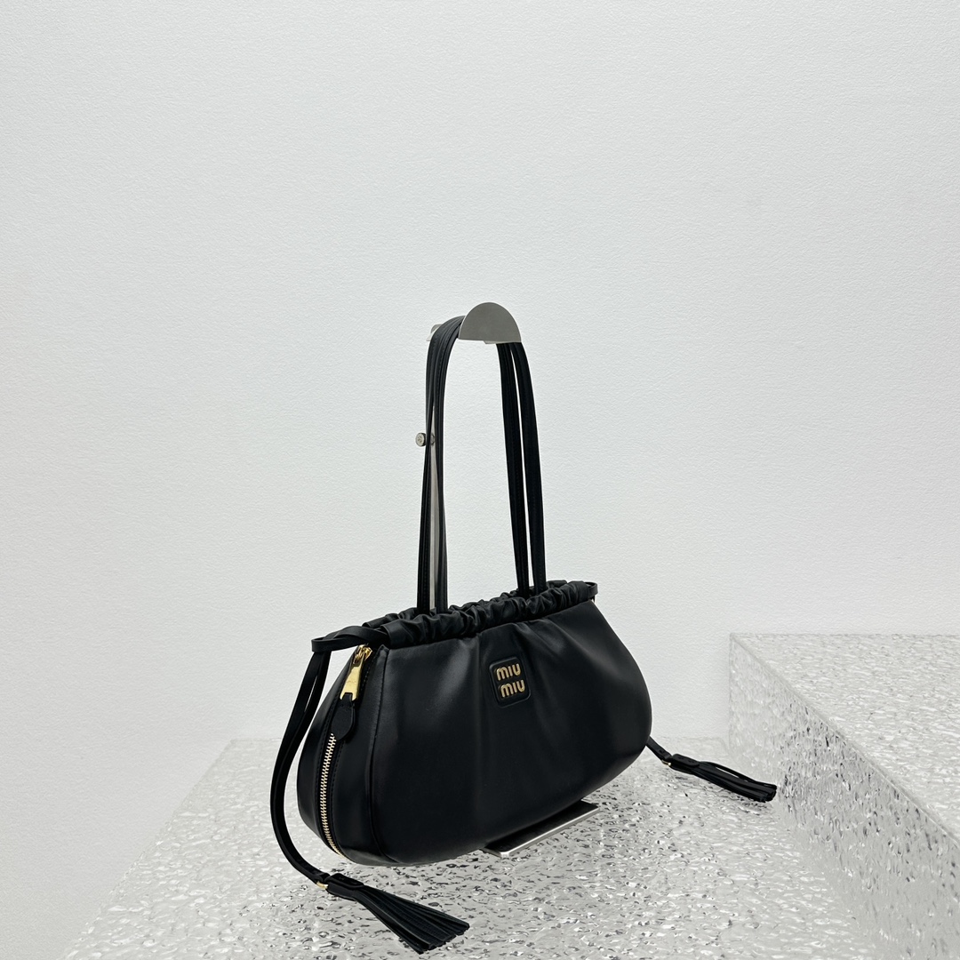 M*um*u leather hobo bag-35*18*9cm