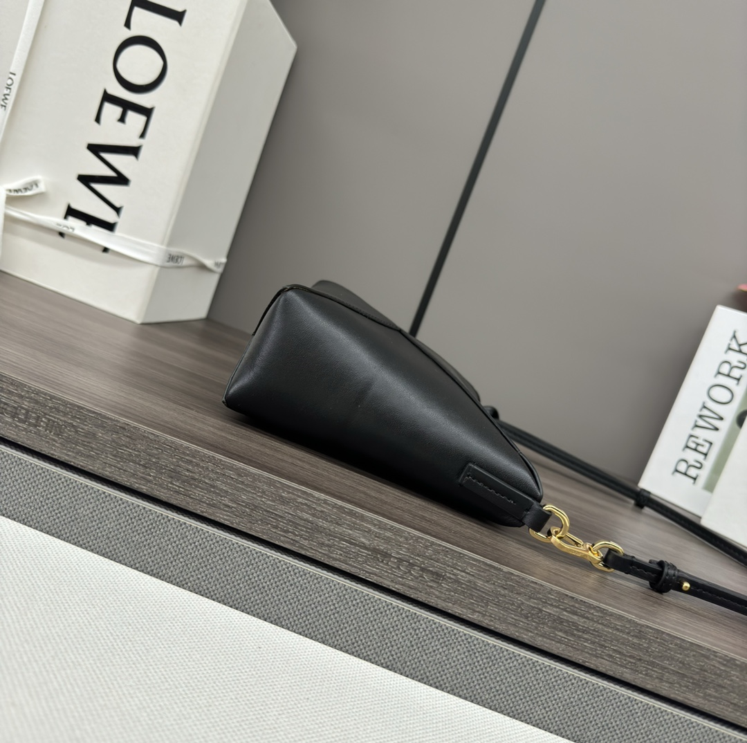 L0ew* puzzle fold pouch-23*6.5*15.5cm