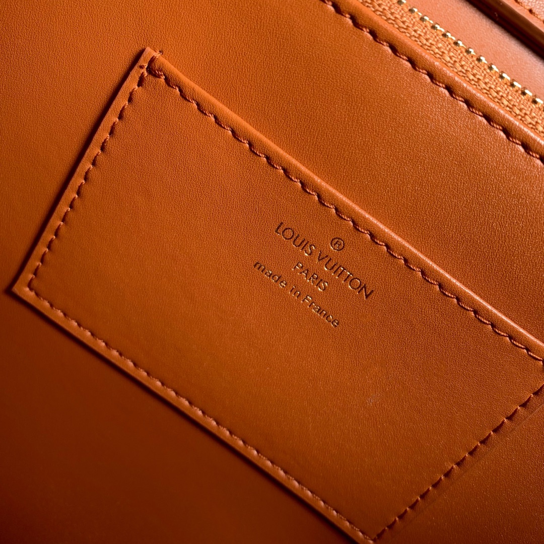 l0*is V*t0n capucines souple handlebag-38 x 23 x 16cm