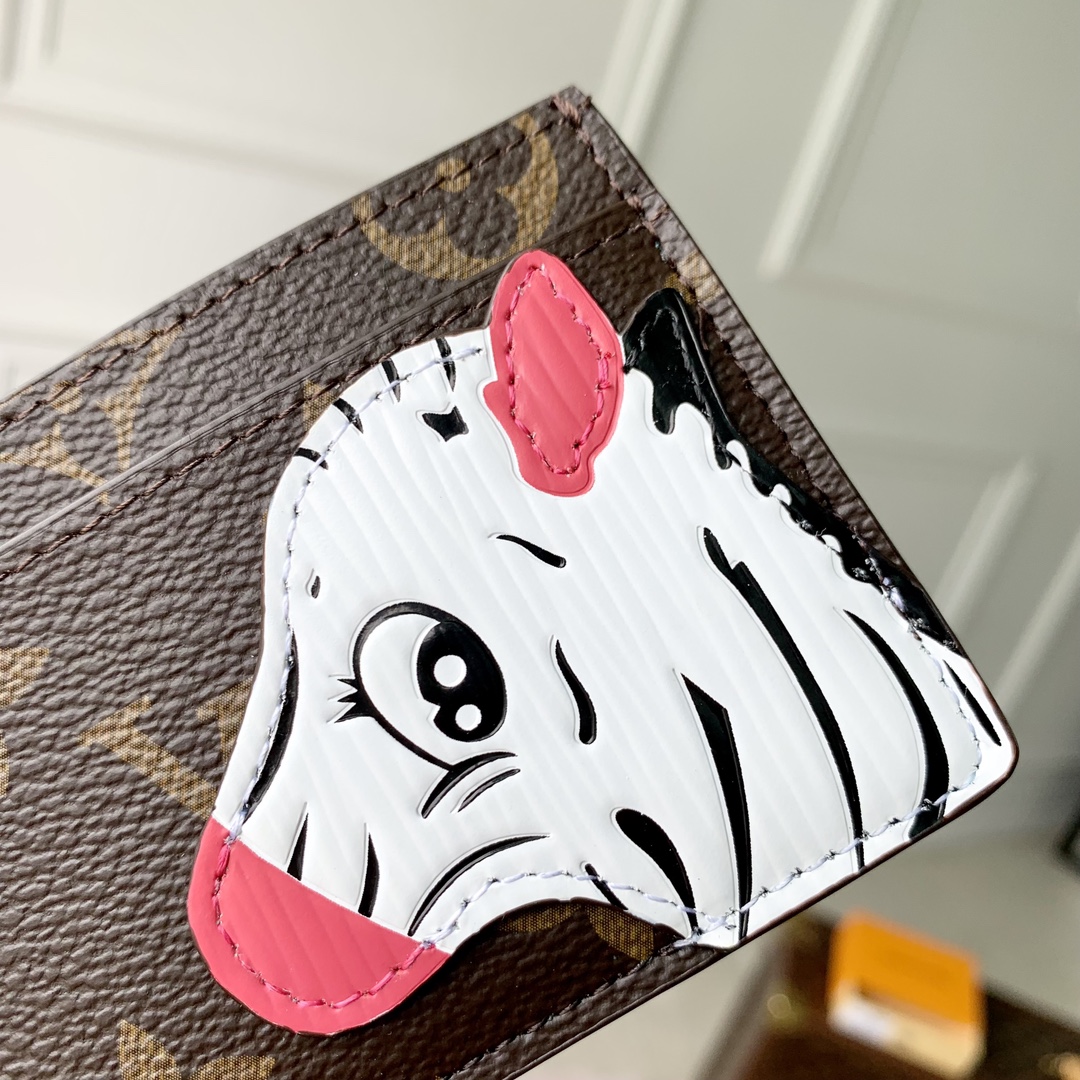 l0*is V*t0n wallet-11 x 7 x 0.5cm