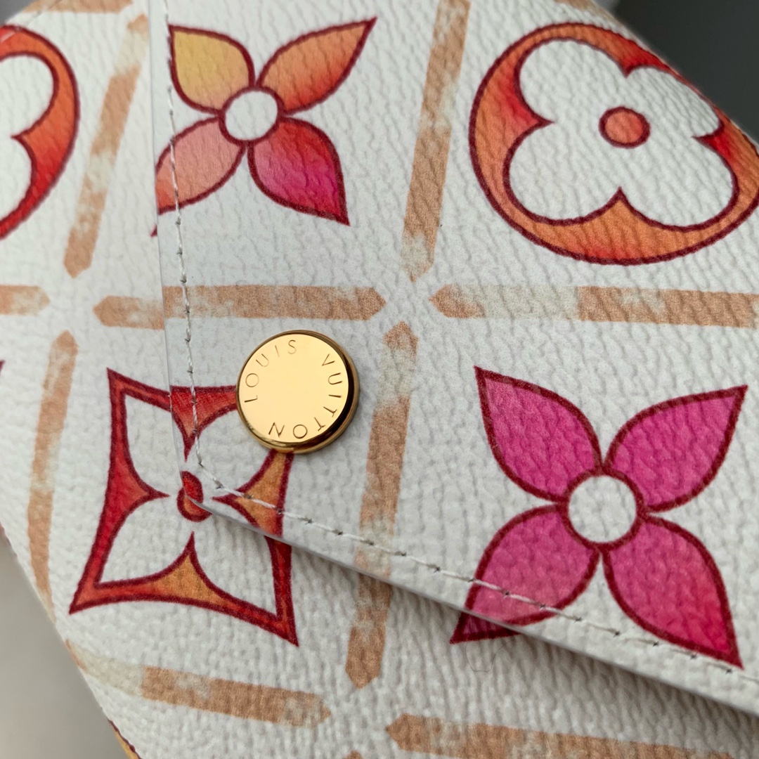 l0*is V*t0n victorine by the pool wallet-12 x 9.5 x 2.5cm