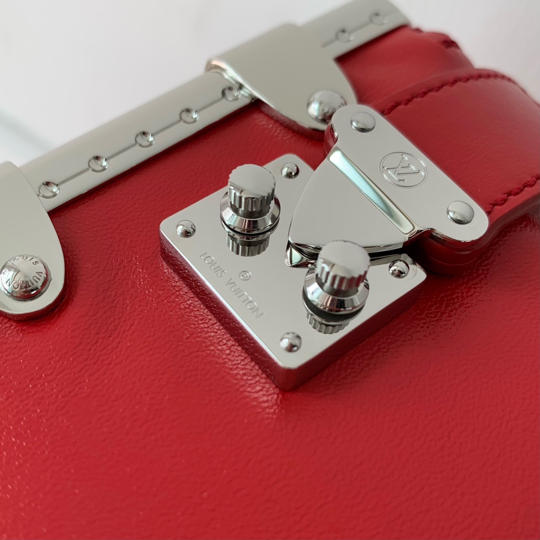 l0*is V*t0n slim trunk--m25445-23 x 12 x 4cm