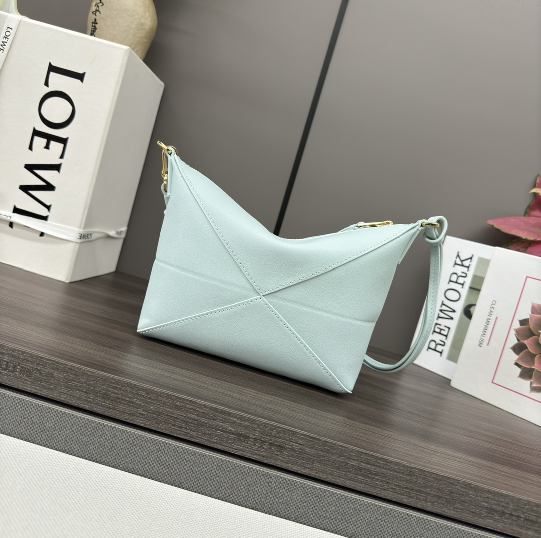 L0ew* puzzle fold pouch-23*6.5*15.5cm