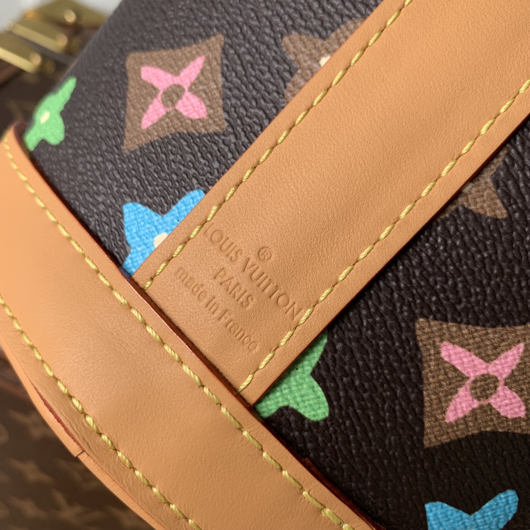 l0*is V*t0n crossbody bag-12.5 x 18 x 8.5cm