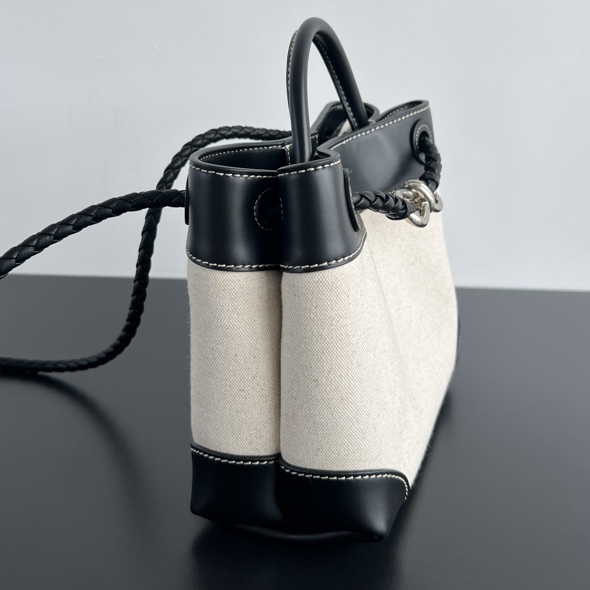 bo*te*ga Ve*ne*ta andiamo-25*22*10.5cm