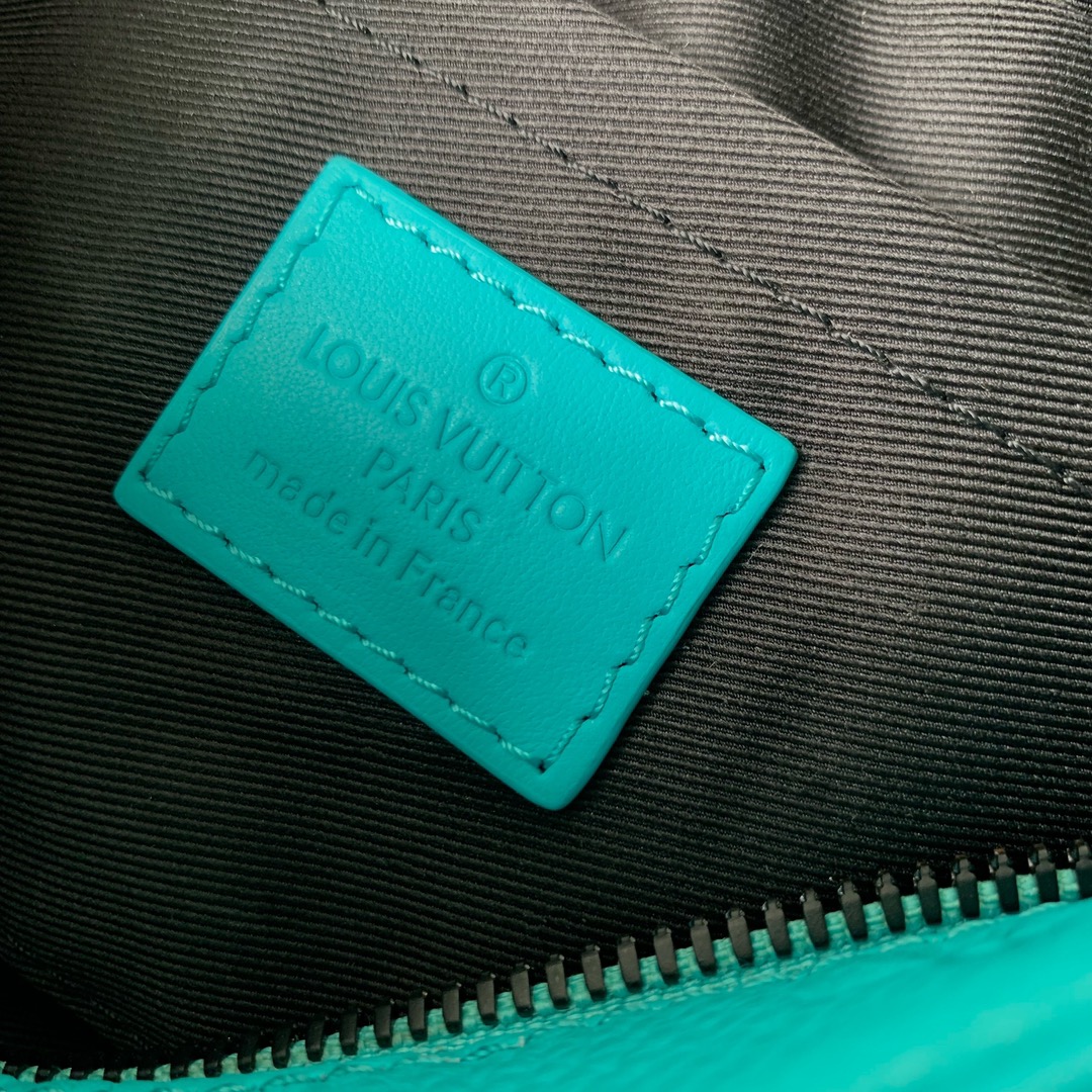 l0*is V*t0n mini soft trunk m25132-18.5 x13x8cm