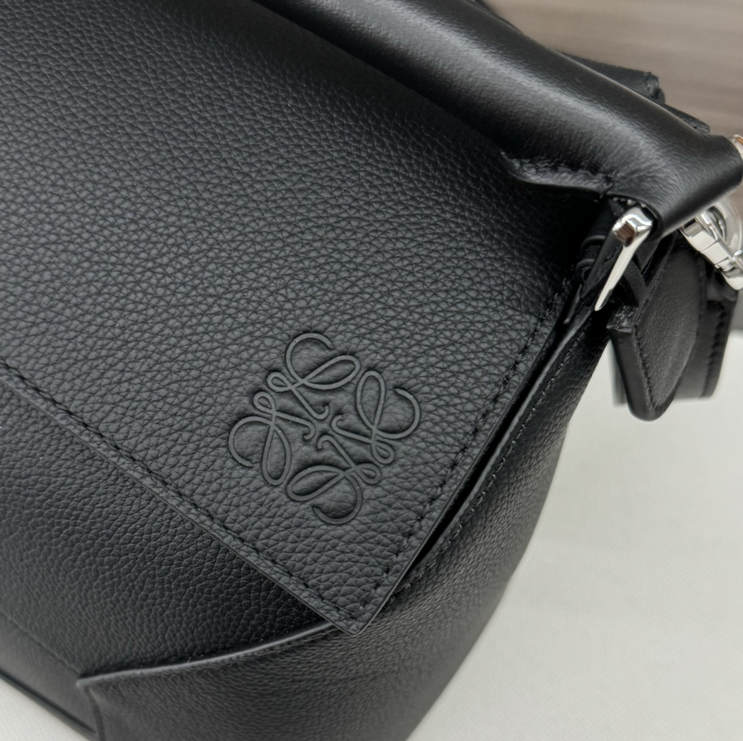 L0ew* puzzle bag-33*14.7*21.5cm