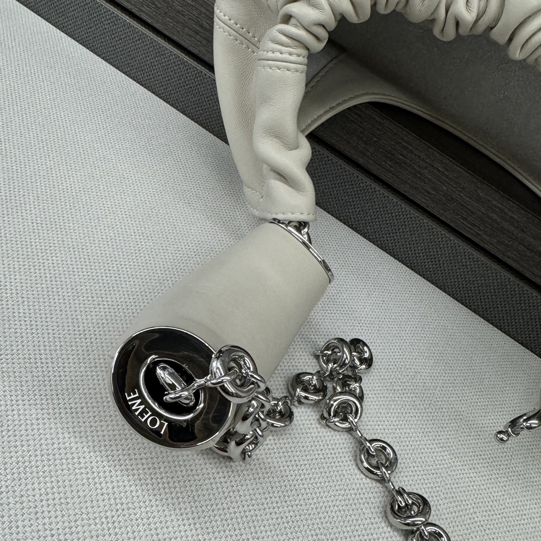 L0ew* squeeze bag-29*24*10.5cm