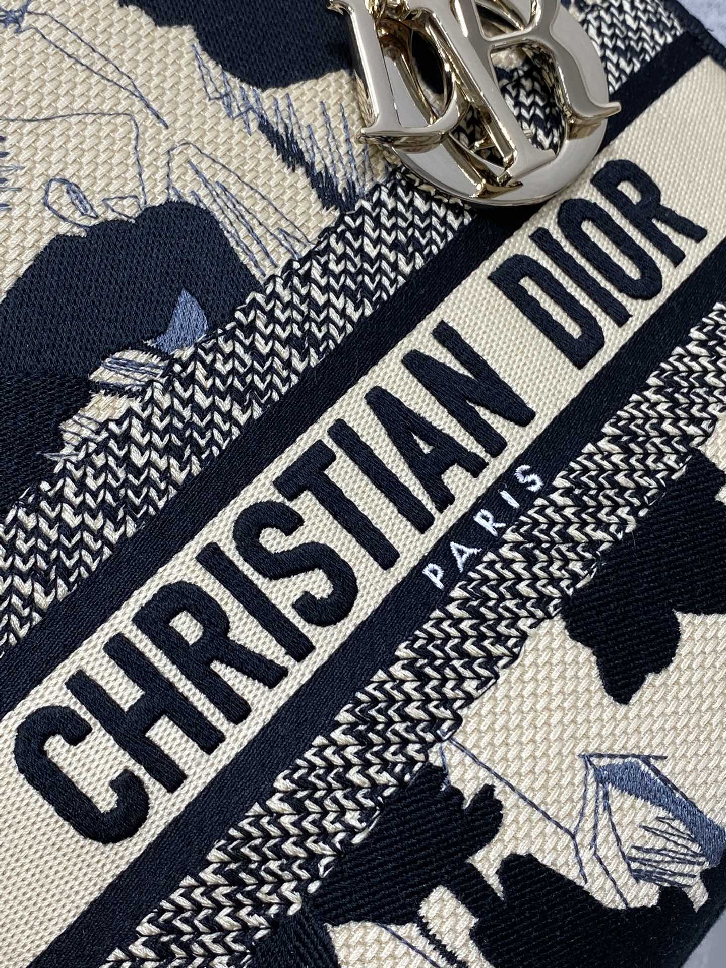 lady D*or handle bag-24cm