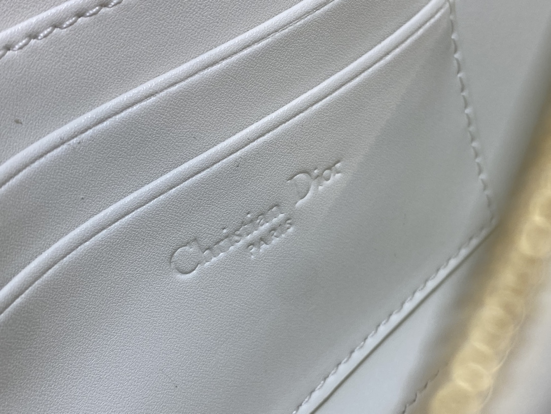 D*or miss carro bag-22*12.5*4cm