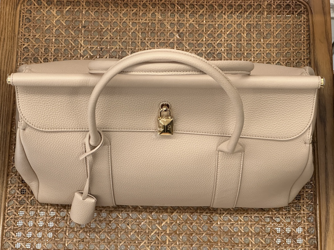 L**o p*ana loom bag l32-33 x 23 x 18cm