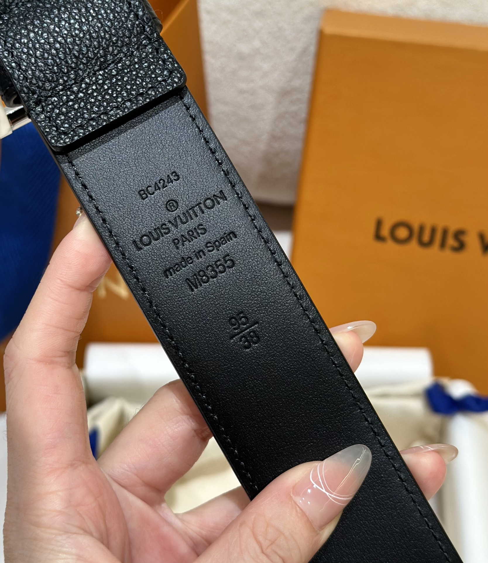 l0*is V*t0n belt-3.5cm