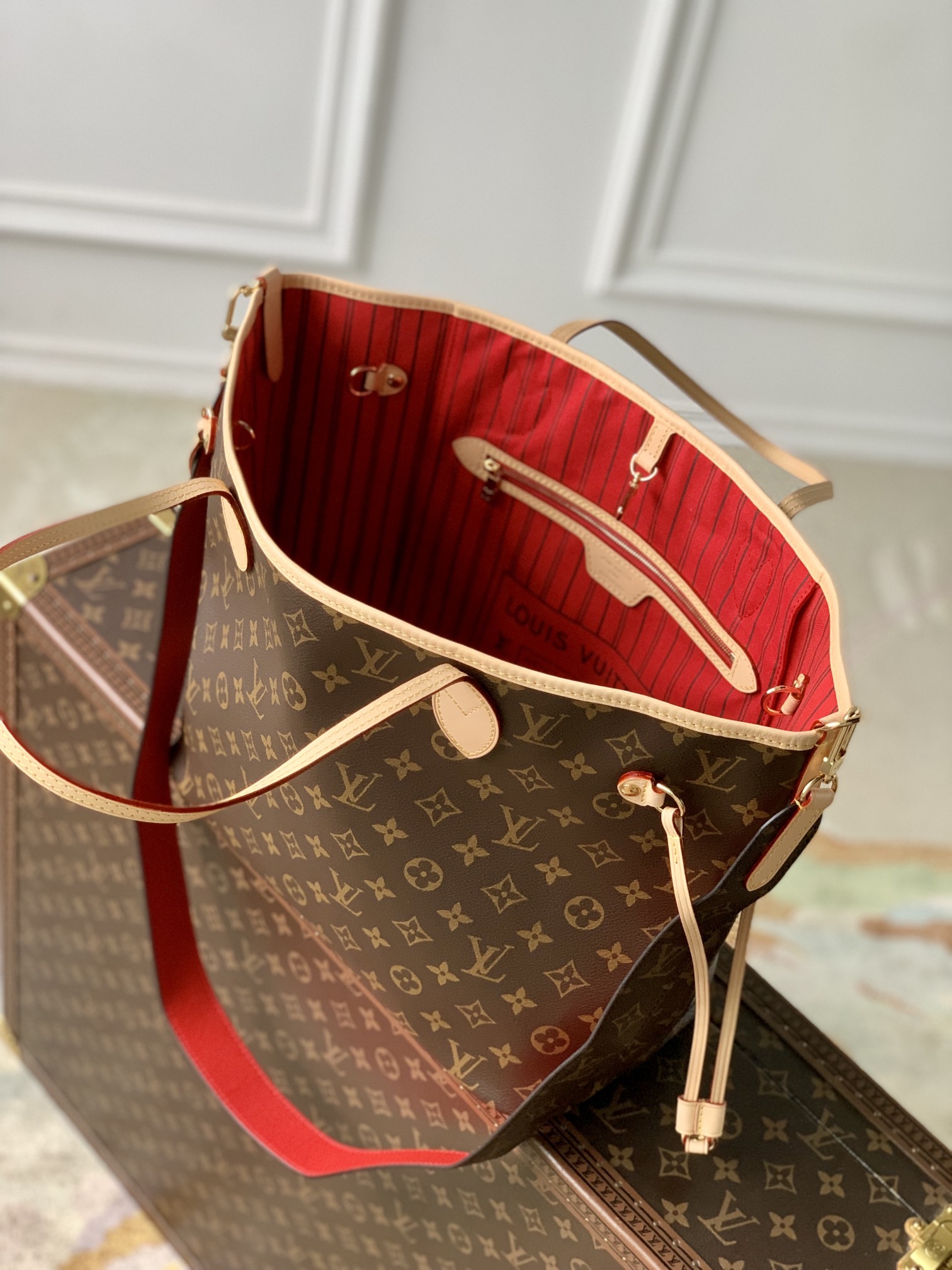 l0*is V*t0n neverfull mm-m12096-31×29×14cm
