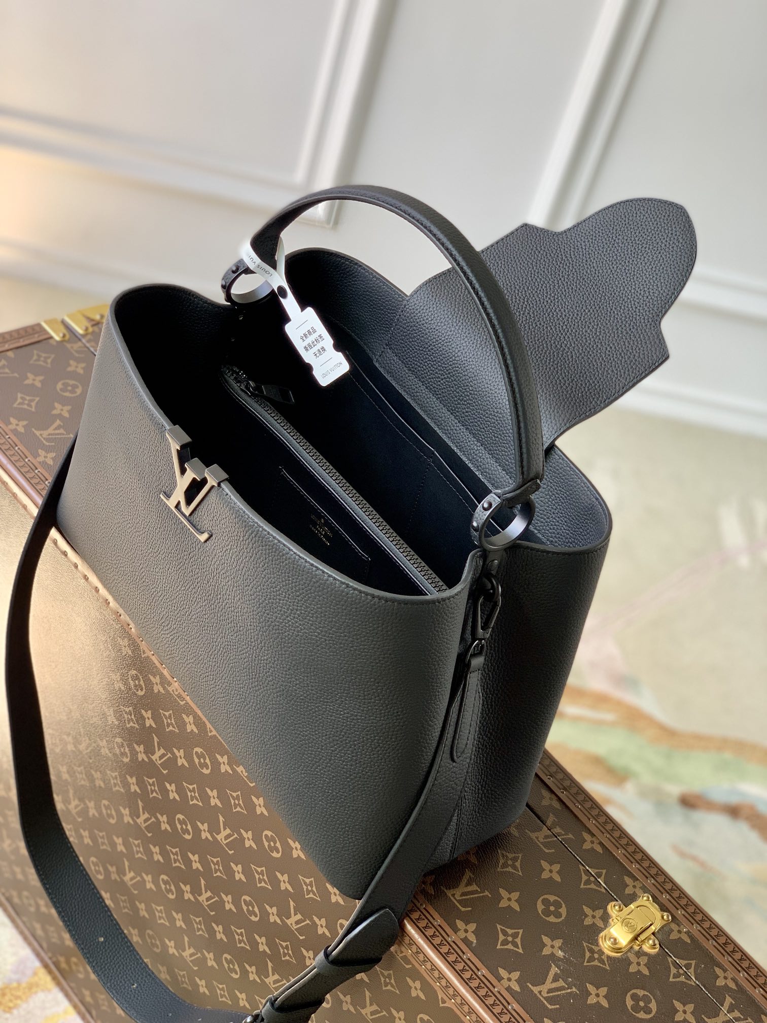 l0*is V*t0n capucines souple handlebag-38 x 23 x 16cm