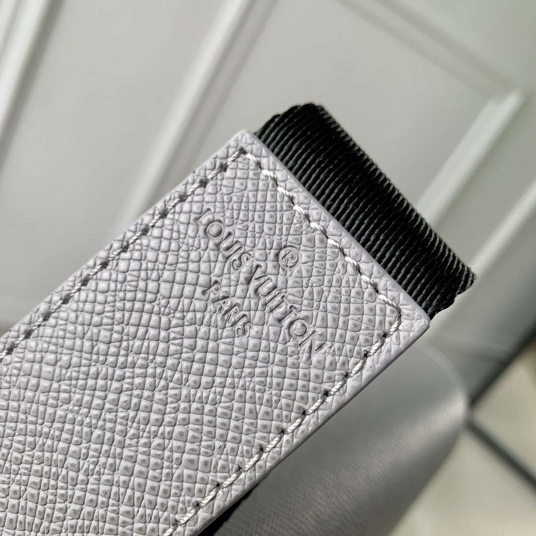 l0*is V*t0n district messenger bag-m46255-26*20*7cm