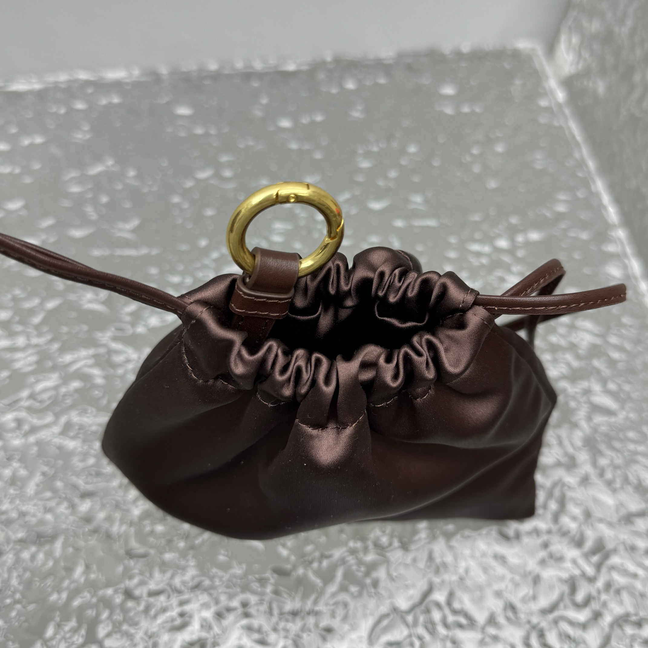 M*um*u joie pouch-18*20cm