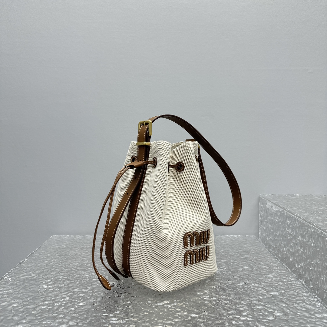 M*um*u bucket-16*14*23cm