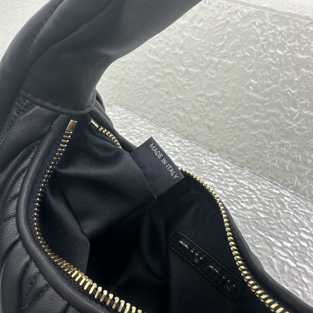 M*um*u wander hobo bag-20*6*17cm