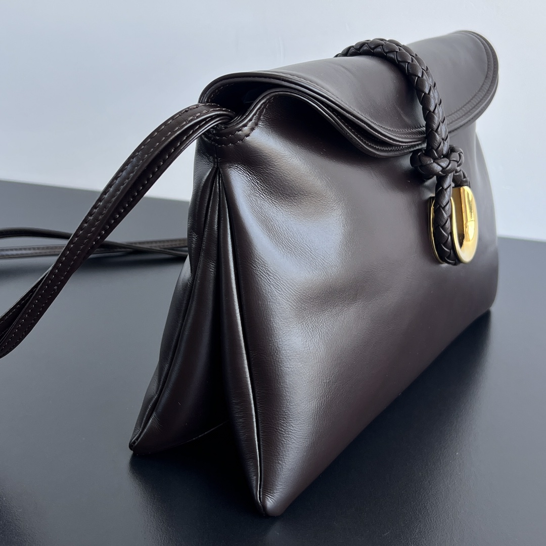 bo*te*ga Ve*ne*ta medium liberta bag-30*20*8cm