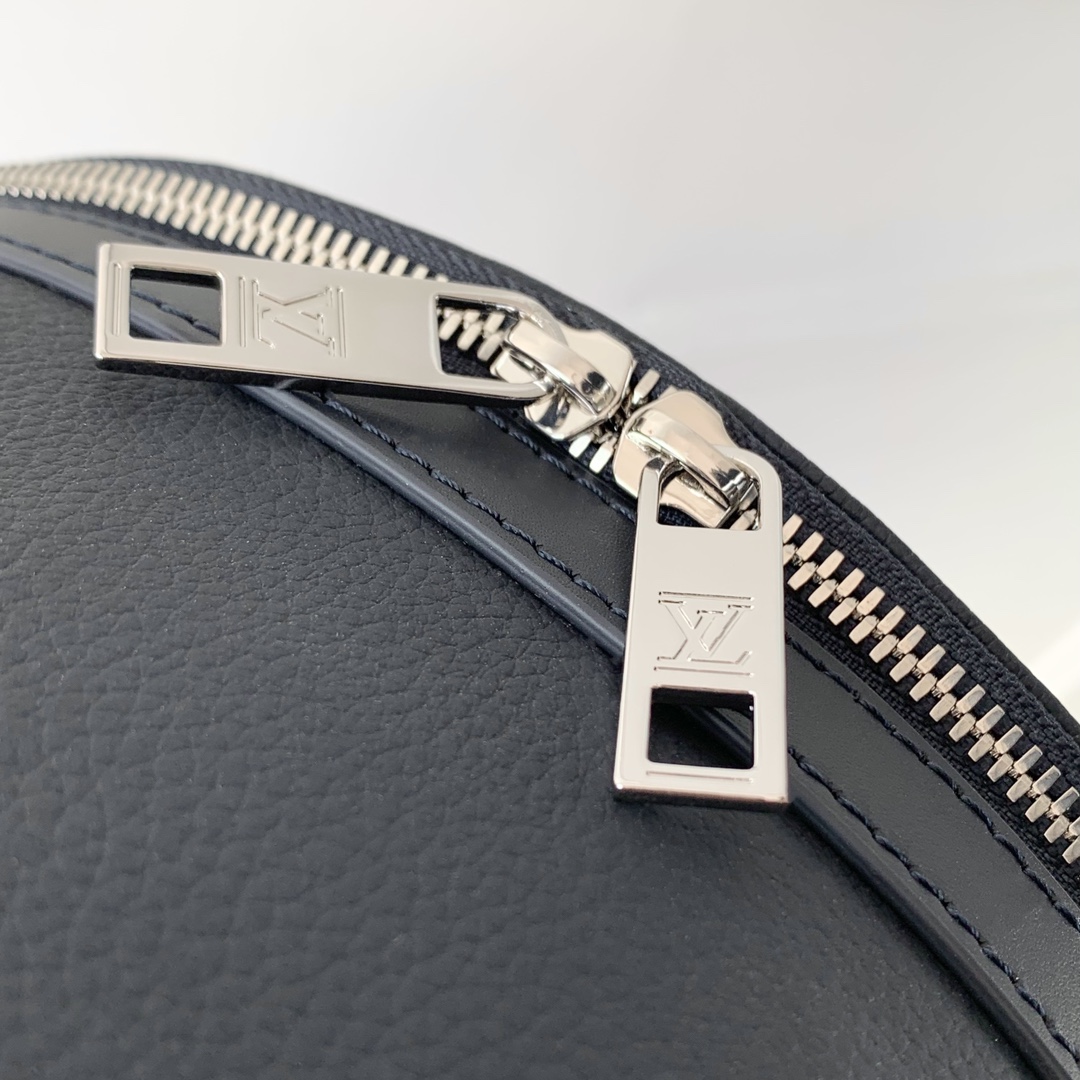 l0vis Vvtt0n aerogram backpack m22503-43*30*14cm