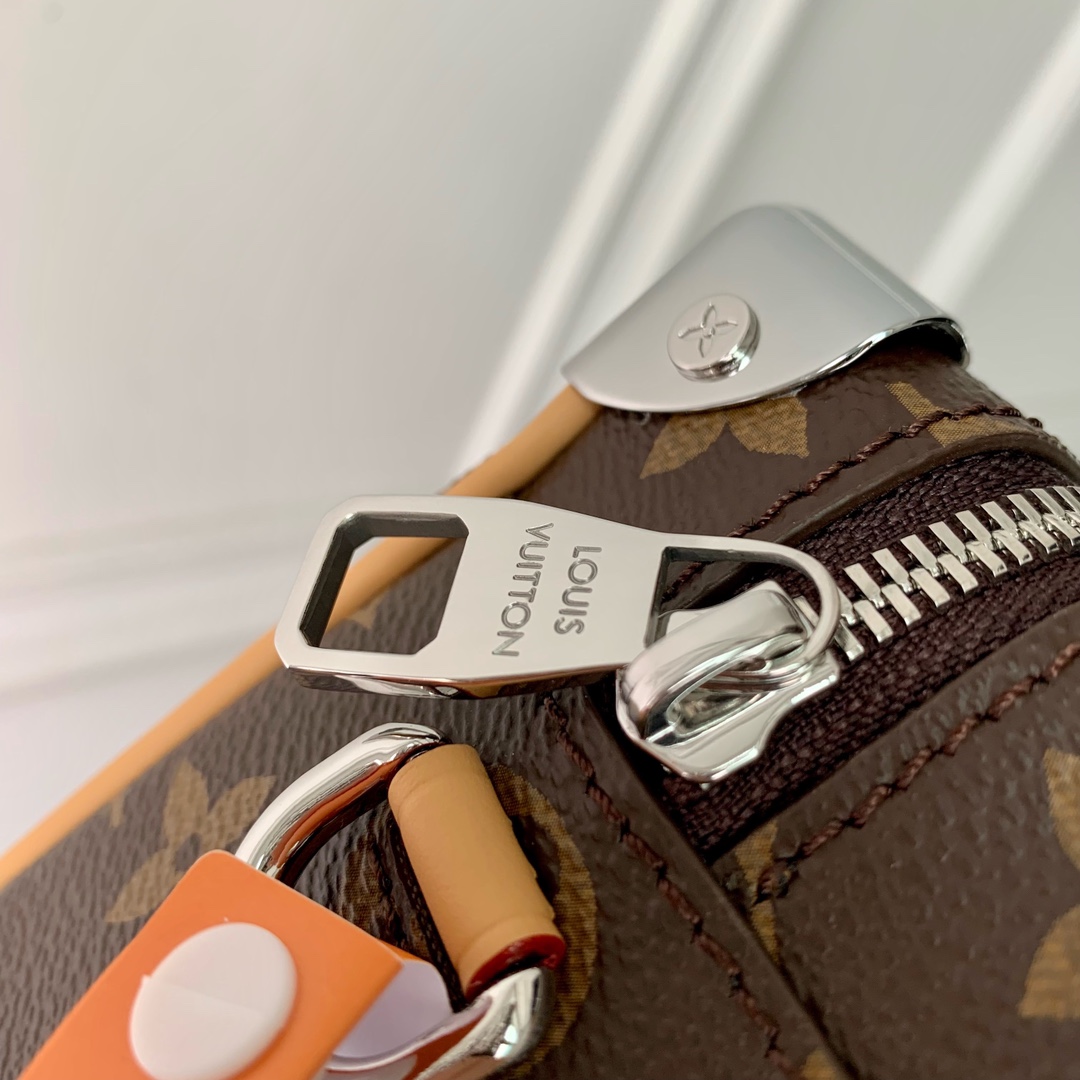 l0vis Vvtt0n mini soft trunk m25132-18.5 x13x8cm