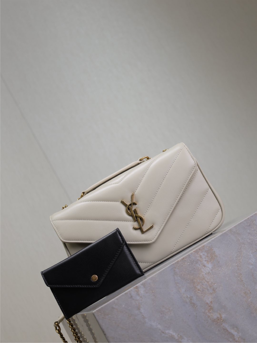 Y51 loulou bag- 24cm