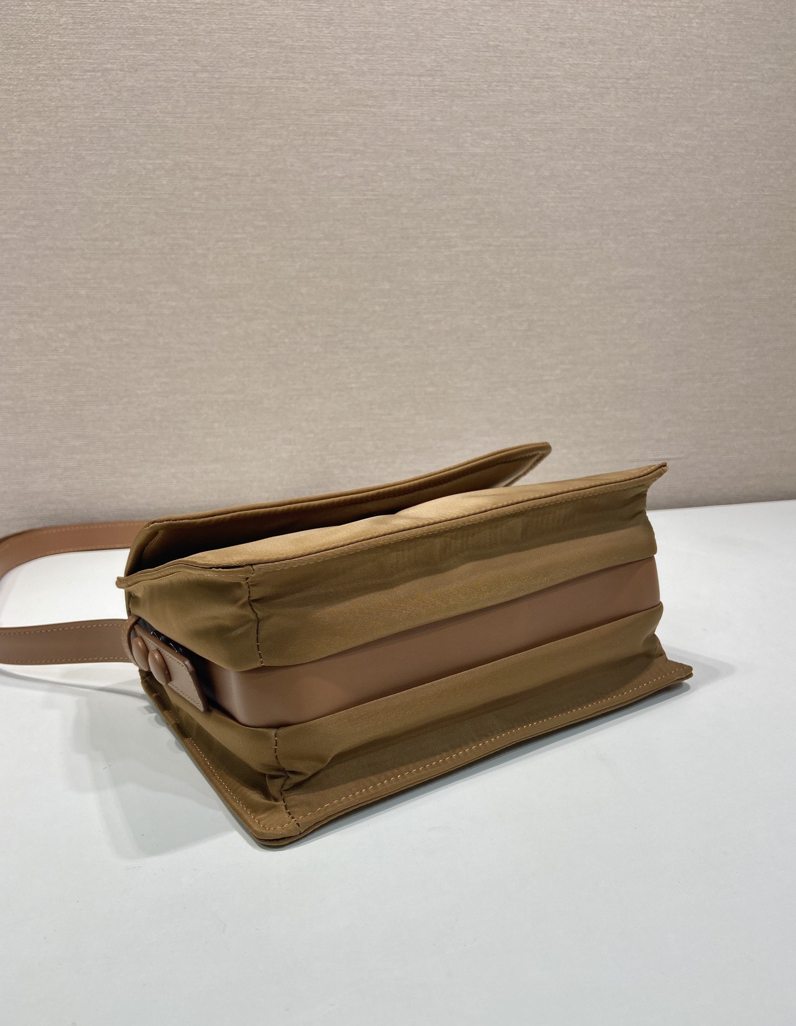 Prad Padded Re-nylon Shoulder Bag 1BD258-23.5x18x11CM