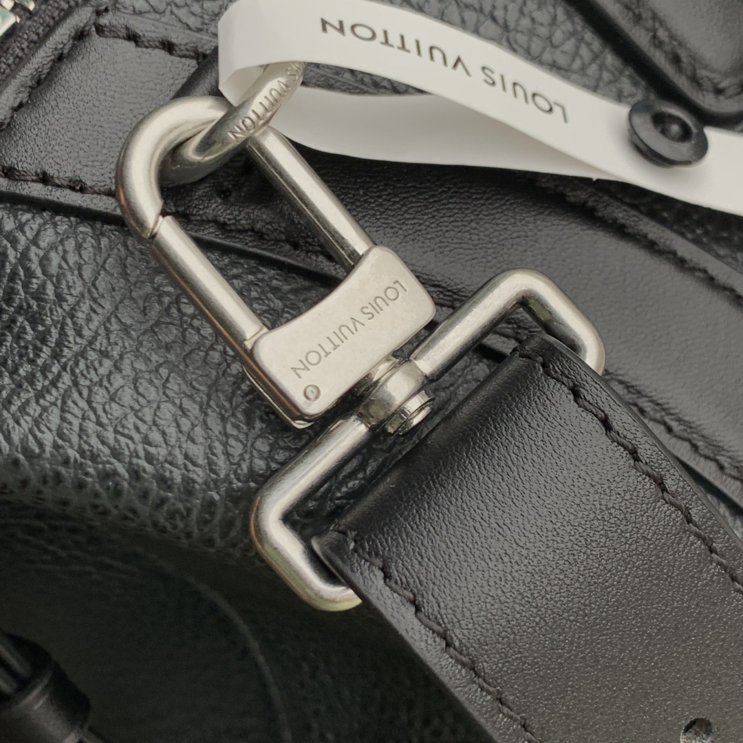 l0vis Vvtt0n biker handbags-m14702-15 x 15 x 38cm