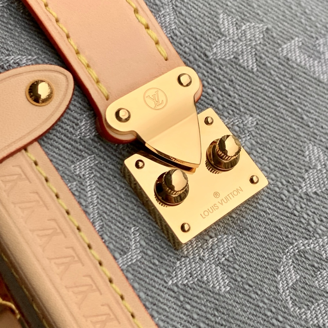 l0vis Vvtt0n side trunk -m13285-16 x 8.5 x 23.5cm