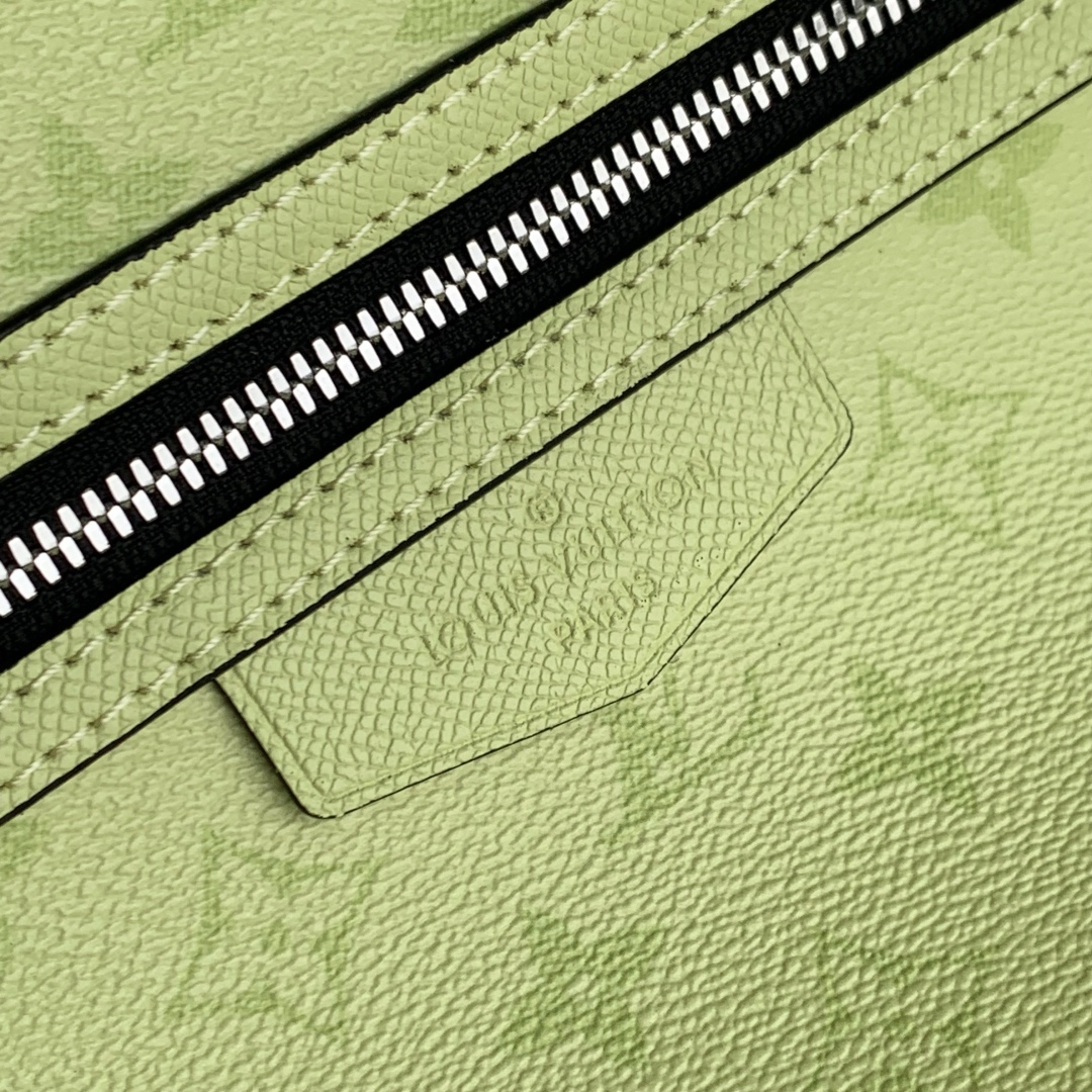 l0vis Vvtt0n discovery slim-m14020-38 x 13 x 28cm