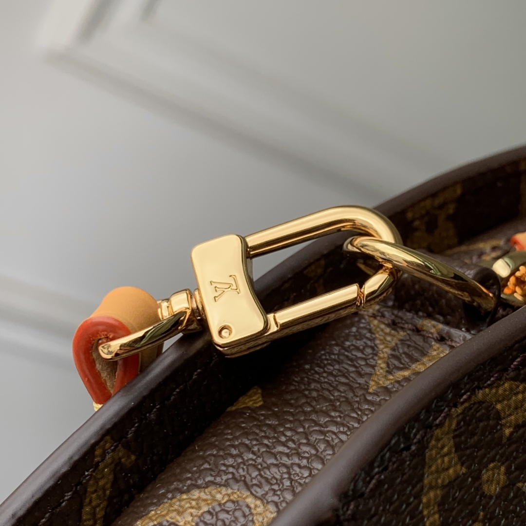 l0vis Vvtt0n fan bag-19 x 6 x 37cm