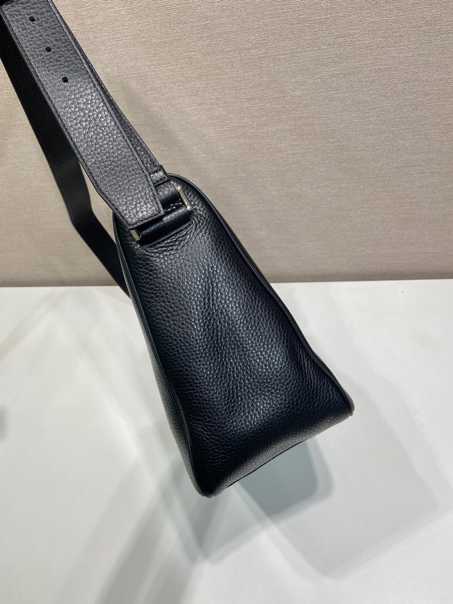 Pra*a leather shoulder bag-2vh182-30*24*13cm