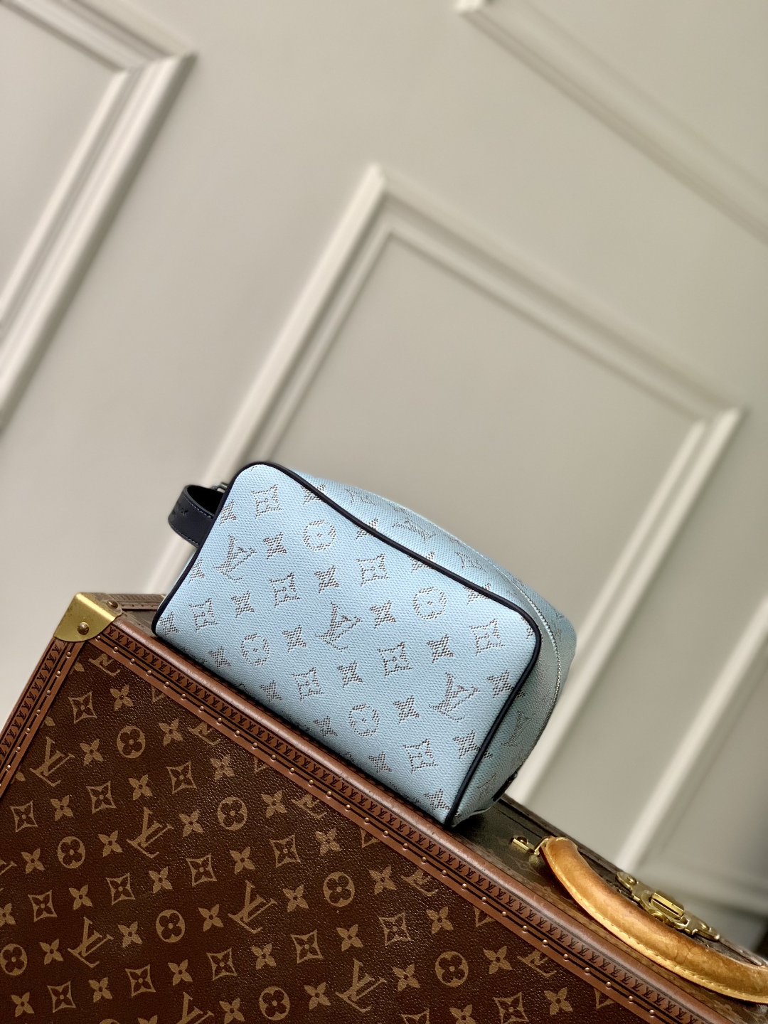 l0vis Vvtt0n locker dopp kit pouch -23 x 13 x 12cm