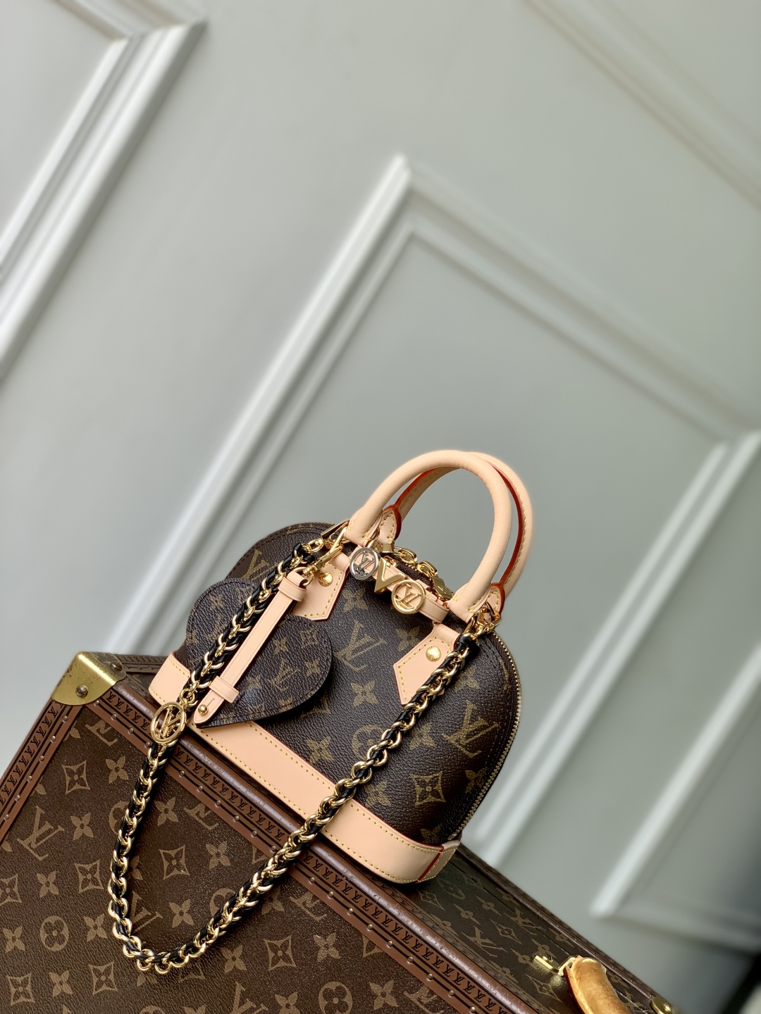 l0vis Vvtt0n alma-14339-15x19.5x10cm